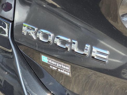Used 2018 Nissan Rogue SV FWD image 5