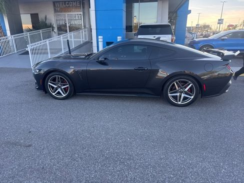 Used 2024 Ford Mustang Premium image 7