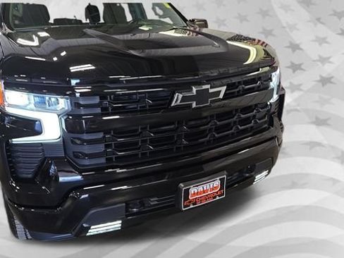 Used 2022 Chevrolet Silverado 1500 RST w/ Z71 Off-Road Package AWD/4WD image 23