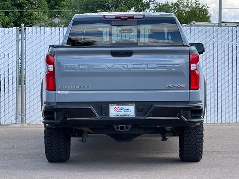 Used 2025 Chevrolet Silverado 1500 ZR2 w/ Technology Package AWD/4WD image 5