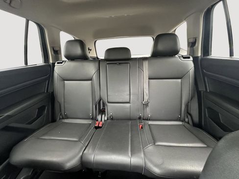 Used 2021 Volkswagen Atlas SE w/ Panoramic Sunroof Package FWD image 12