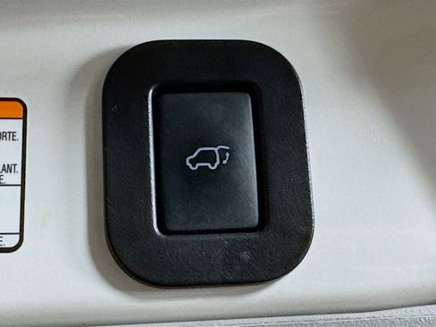 Used 2015 Toyota Sienna XLE Premium image 31