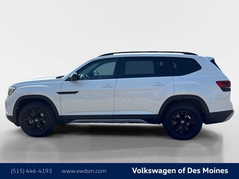 New 2026 Volkswagen Atlas Peak Edition AWD/4WD image 3