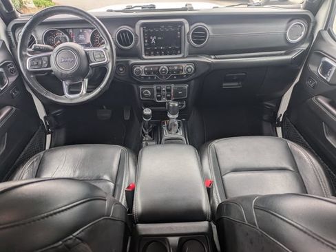 Used 2020 Jeep Gladiator Overland AWD/4WD image 18