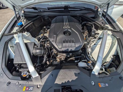 Used 2022 Genesis G70 2.0T RWD image 10