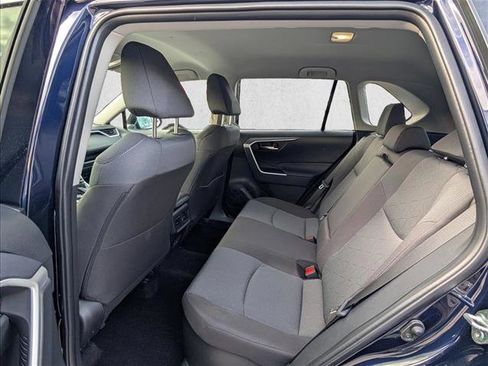 Used 2025 Toyota RAV4 XLE image 18