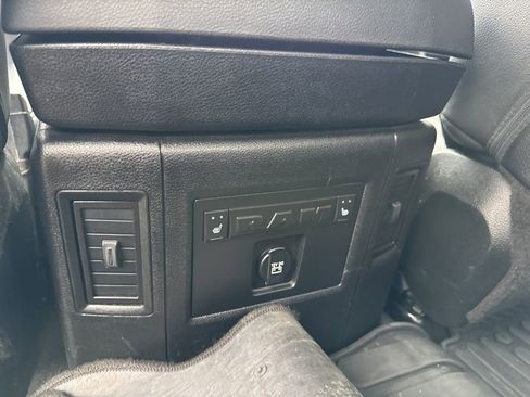 Used 2018 RAM 2500 Laramie w/ Sport Appearance Group image 12