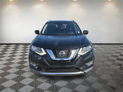 Used 2019 Nissan Rogue SL image 2