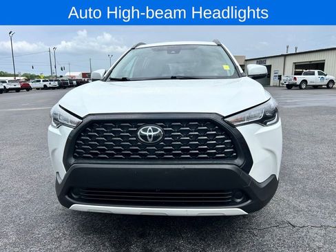 Used 2022 Toyota Corolla Cross LE FWD image 9