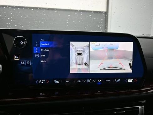 New 2026 Chevrolet Traverse Z71 w/ Enhanced Driving Package AWD/4WD image 19