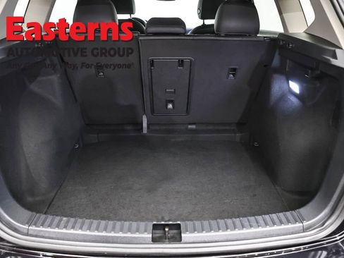 Used 2024 Volkswagen Taos SE image 9