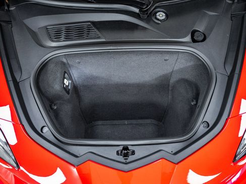 Used 2020 Chevrolet Corvette Stingray Coupe w/ 1LT RWD image 26