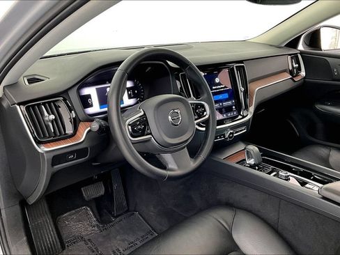 Used 2024 Volvo S60 B5 Plus AWD/4WD image 16