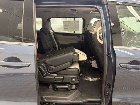 New 2026 Honda Odyssey Elite image 17