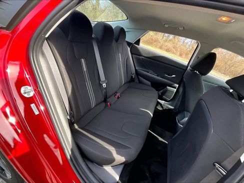 Used 2023 Hyundai Elantra SEL w/ Convenience Package FWD image 21