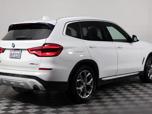 Used 2021 BMW X3 xDrive30i w/ Convenience Package AWD/4WD image 4
