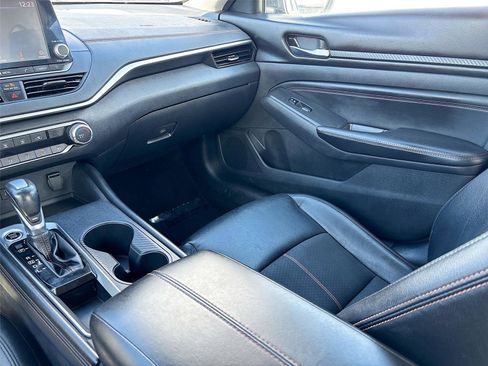 Used 2021 Nissan Altima 2.5 SR image 24
