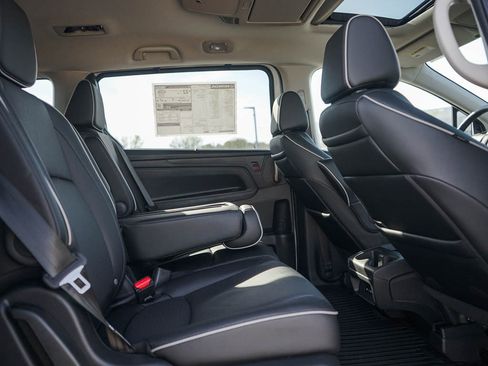 New 2026 Honda Odyssey Elite image 13