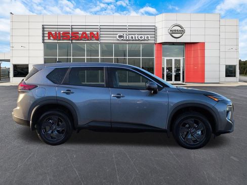 New 2026 Nissan Rogue SV FWD image 2