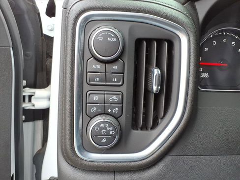 Used 2022 Chevrolet Silverado 1500 LTZ w/ Safety Package II image 18