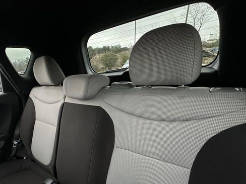 Used 2017 Kia Soul image 27