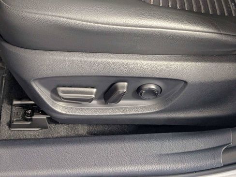 Used 2024 Toyota Camry SE FWD image 14