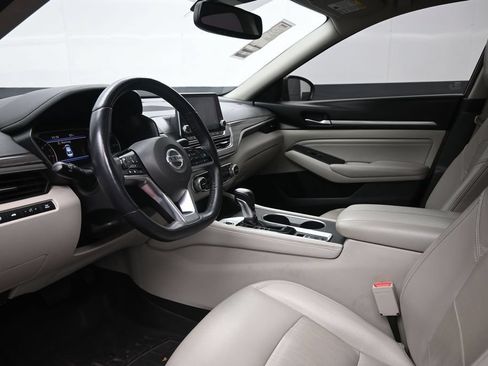 Used 2019 Nissan Altima 2.5 Platinum AWD/4WD image 19