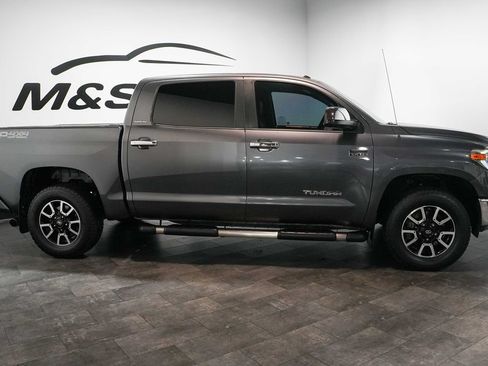 Used 2018 Toyota Tundra Limited w/ Limited Premium Package AWD/4WD image 8