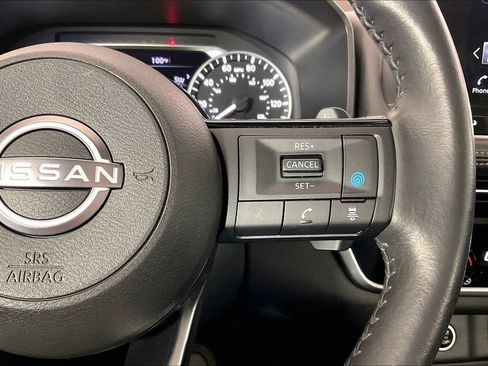Used 2023 Nissan Rogue SL w/ SL Premium Package FWD image 26