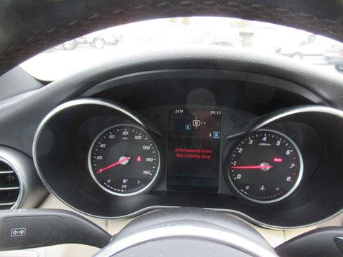 Used 2019 Mercedes-Benz C 300 4MATIC Sedan image 26