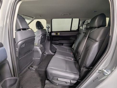 New 2026 Hyundai Santa Fe SEL FWD image 24