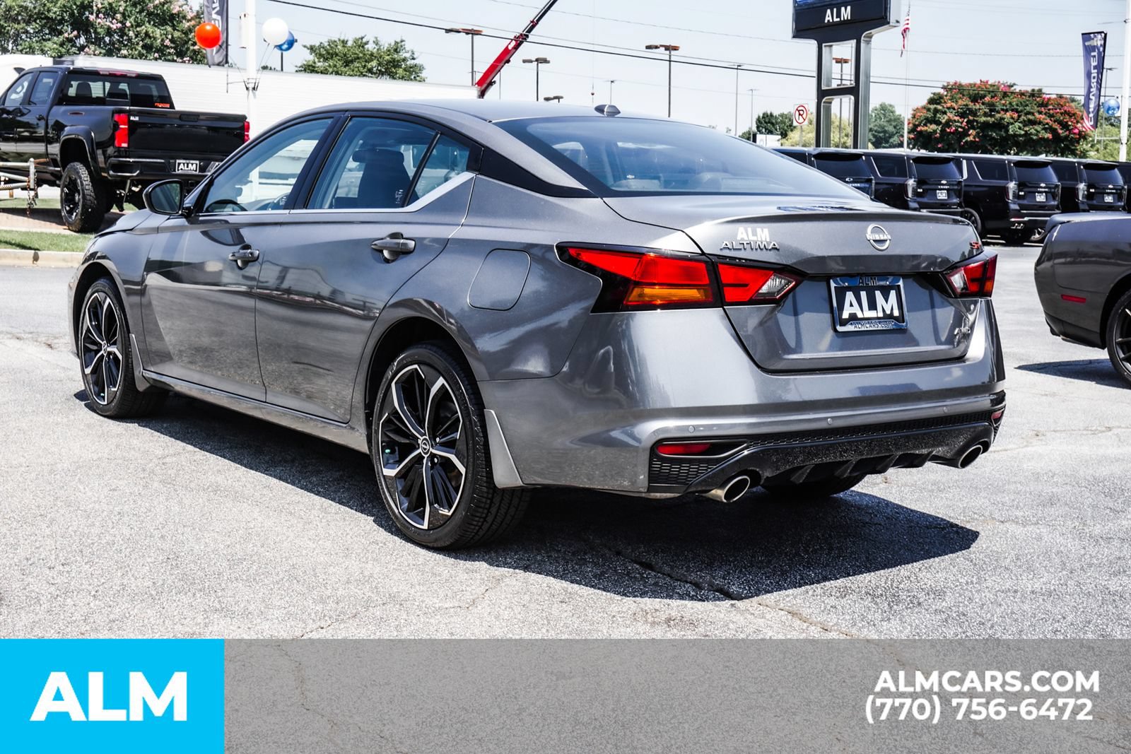 Used 2024 Nissan Altima 2.5 SR w/ SR Premium Package AWD/4WD image 7