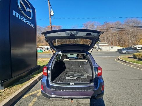 Used 2017 Subaru Outback 3.6R Limited image 15