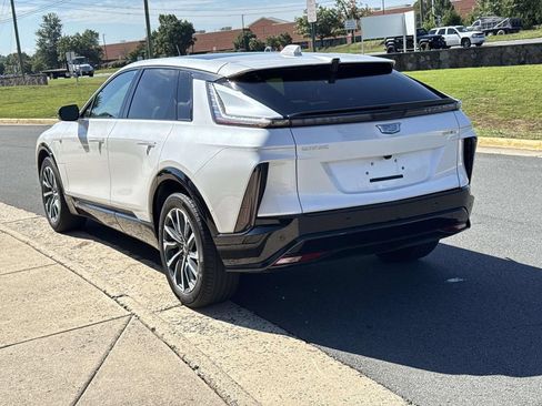 Used 2024 Cadillac Lyriq Sport AWD/4WD image 23