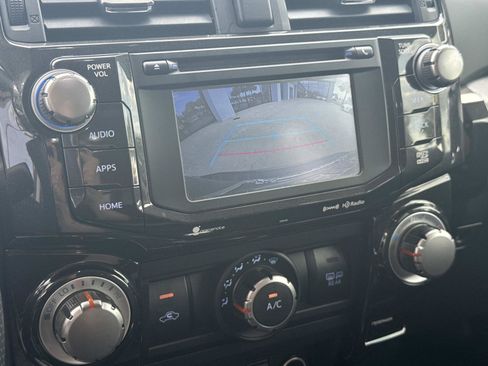 Used 2018 Toyota 4Runner TRD Off-Road Premium image 27