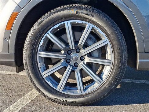 Used 2019 Audi Q7 3.0T Premium Plus image 8