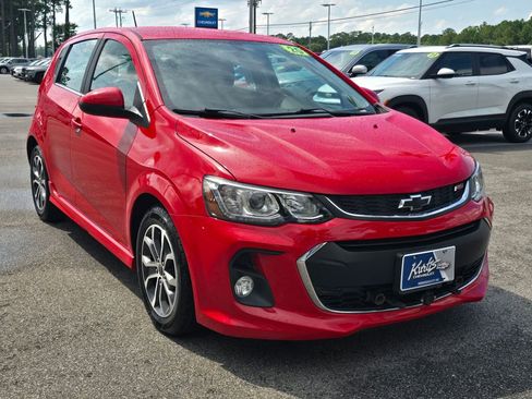 Certified 2020 Chevrolet Sonic LT FWD image 7