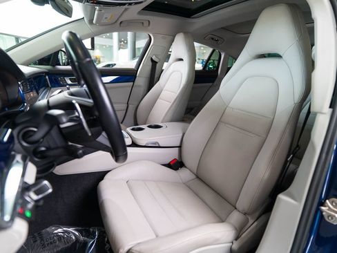 Certified 2023 Porsche Panamera 4 Platinum Edition AWD/4WD image 5