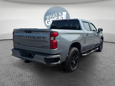 Used 2025 Chevrolet Silverado 1500 Custom w/ Turbomax Blackout Package AWD/4WD image 3