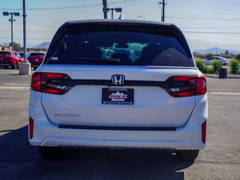 New 2026 Honda Odyssey EX-L image 5