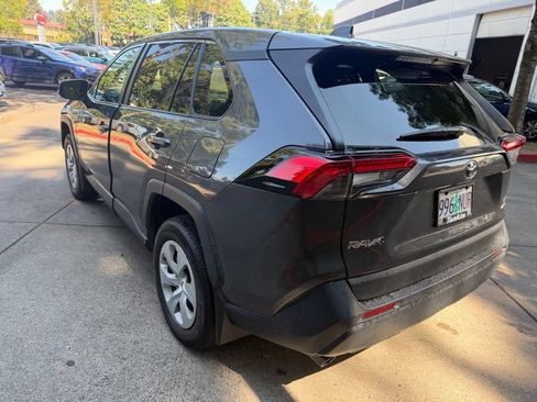 Used 2025 Toyota RAV4 LE AWD/4WD image 6