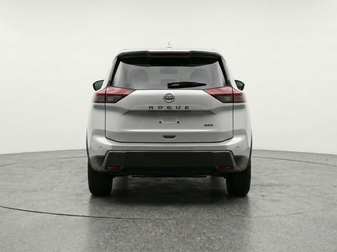 Used 2025 Nissan Rogue SV AWD/4WD image 7