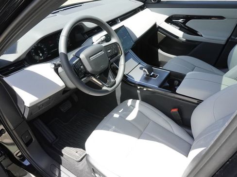Used 2026 Land Rover Range Rover Evoque S AWD/4WD image 18