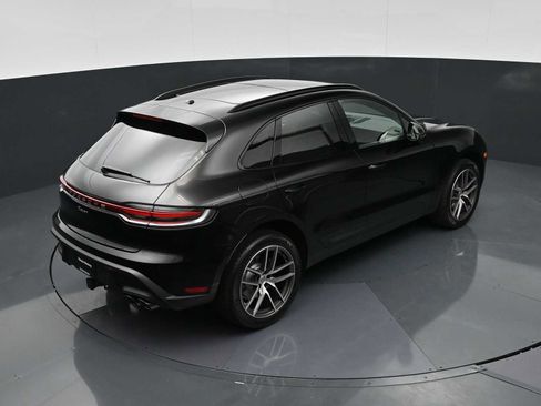 New 2026 Porsche Macan AWD/4WD image 32
