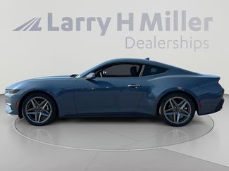 New 2026 Ford Mustang Coupe RWD video 2
