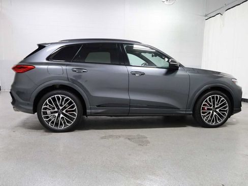 Used 2025 Audi SQ5 Premium Plus AWD/4WD image 10
