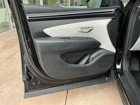 Used 2024 Hyundai Tucson SE image 14