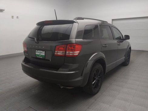 Used 2020 Dodge Journey SE w/ Blacktop Package image 9