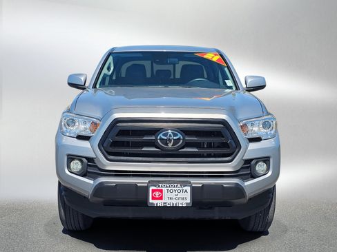 Used 2021 Toyota Tacoma SR AWD/4WD image 8