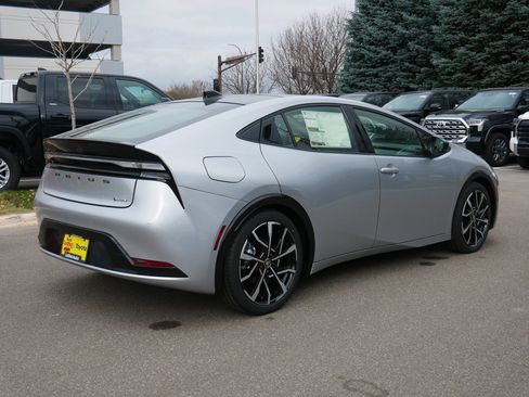 New 2026 Toyota Prius Plug-In Hybrid image 4